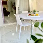 Milos City Center Apt. 32