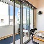 Rustic 1-Br Apt In Mackenzie-Larnaca