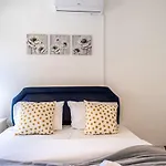 Rustic 1-Br Apt In Mackenzie-Larnaca