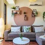 Celine\'S 2 Bedrooms Apartment In Larnaca Center