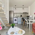 Pink Flamingo 1-Br Apartment In Larnaca