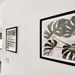 Modern Studio 22