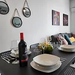 Kay\'S City & Seaview One Bedroom Apartment