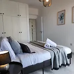 Kay\'S City & Seaview One Bedroom Apartment