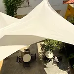 Le Mat Hostel