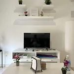 Albert\'S Apartment Marina 15