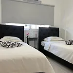 Albert\'S Apartment Marina 15