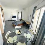High Speed Holiday Apartment