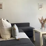 Phaedrus Living: City Center Cozy Flat Demetra 102