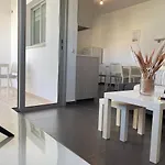 Phaedrus Living: City Center Cozy Flat Demetra 102