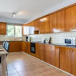 Melograno 3-Br Apt W/ Terrace In Larnaca