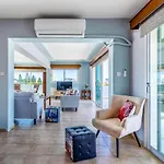 Melograno 3-Br Apt W/ Terrace In Larnaca