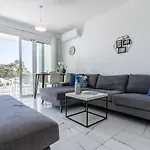 La Casa 1-Br Apt In Larnaca