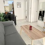 Kontheo Elli Ground Apt 2 Near The Beach