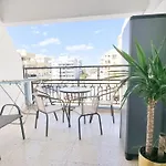 Modern Retreat: 2Br Stylish Apt With Comfy Rooms! Smart Tv With 200Mbps Internet