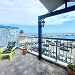 Penthouse With Roof Garden In Zygi Village Marina