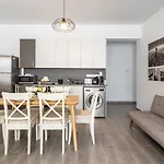 Honey 1-Bedroom Apartment In Larnaca