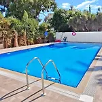 2Br Seafront Apt In City Center With Community Pool