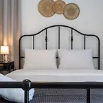 A Blissful 1-Bedroom Voyage In Larnaca