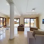 Amazing Frontline Beach Villa