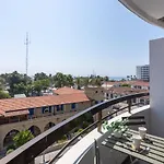 Fiesta 1-Bedroom Apartment In Larnaca