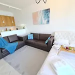 Beach Serenity Studio On Makenzy