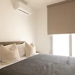 Phaedrus Living Coral Suites Aura