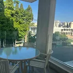 Phaedrus Living Coral Suites Tranquility