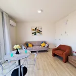 Kitieos Central Apartment With Sea View