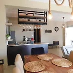 Paramount Gardens Resorts C201