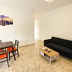Unique City Center Rooms, 150M From Chabad Lubavitch