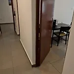 Heaven City Apartment, 150M From Chabad Lubavitch