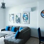 Olympia Flat 104
