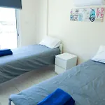 Mackenzie Flat 101