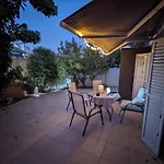 Nomad Apartment