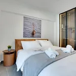 Sea Front Luxury Apartment