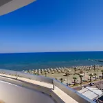 Lazuli Sea View Beachfront- Ap 61