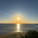Island Boutique Hotel