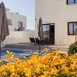 Marios Villa