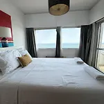 2Br Seafront Apt In City Center With Community Pool