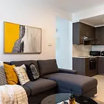 Valleria - 2 Bedroom Apartment W Pool In Larnaca