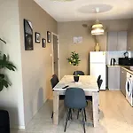Cozy 2Br Beach Apt, Perfect For Getaways