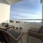 Olympus 2-Bedroom Apartment
