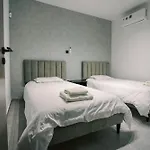 2Bedroom Amalfi Blue Apt In Larnaca - 10Min Walk To The Beach