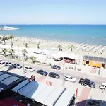 Lazuli Sea View Beachfront Ap 21