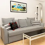 Olivia Mackenzie 2 Bedroom Flat With Pool
