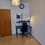 Sunny 2Br Apt Heart Of Larnaca