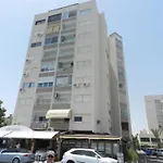 Apartment In Seagate Complex