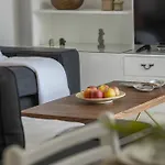 Lamk1 Mackenzie Atalanta Suite - Two Bedroom Apartment, Sleeps 4