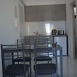 P.L Hermes Studios & Apartments